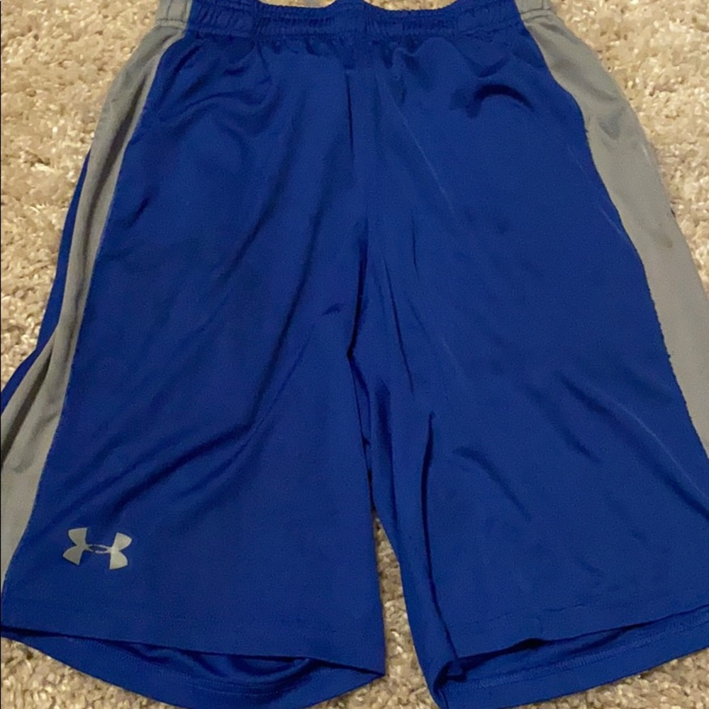 Under Armour shorts blue with grey stripes